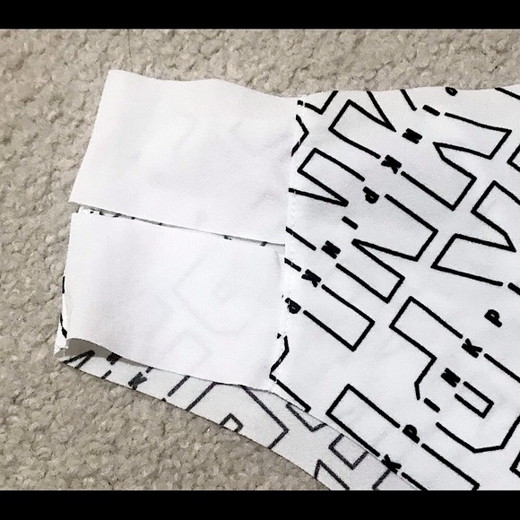 🆕🔥QTY3:BUNDLE(ALL PINK VS)CHEEKY&SILKY PANTIES&YELLOW&BLUE COLLEGIATE SOCKS!! - Picture 2 of 16